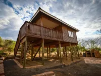 Sangiro Game Lodge Hotels in Motheo
