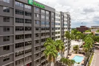 Holiday Inn TAMPA WESTSHORE - AIRPORT AREA by IHG - Rooftop Pools