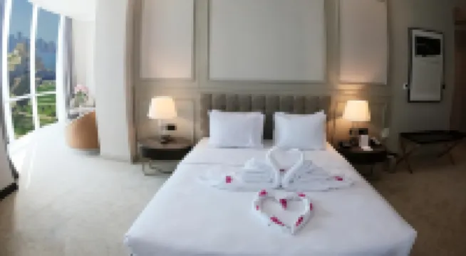 ホライゾン マナー ホテル イスラム美術館周辺のホテル