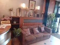 فندق موديرن إيست - 2-نجوم