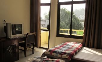 Viet Nhat Halong Hotel - Bai Chay