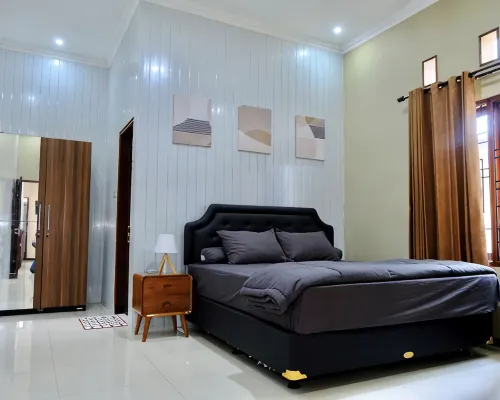 Nuovo Stay (Full House) Hoteles en Godean