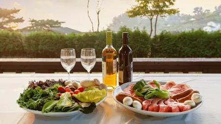 Seosan Fall in Love with the Sunset Pension Отели рядом с достопримечательностью «옥천암»