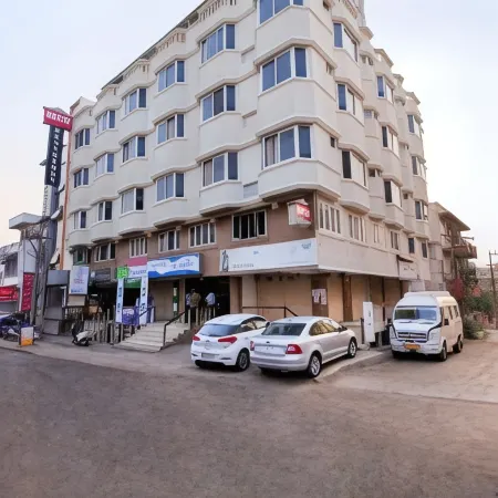 Mannars Residency