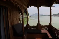 نيغين ليك فيو ريزورت