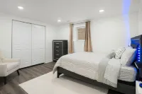 Charming 2-bedroom apartment in fabulous Chicago with WiFi, Game Space Hotels near Midway International Airport