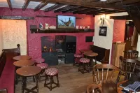 The Red Lion Hotels in Llandovery