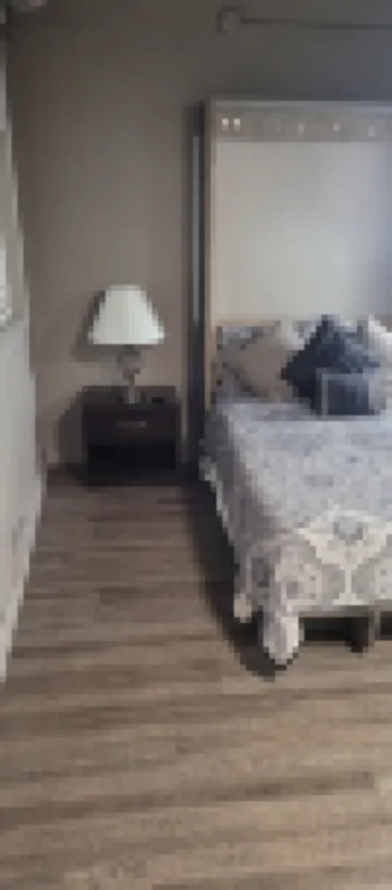 Artist Loft West Plaza