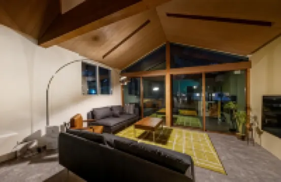 Grey Wolf Chalet Hakuba｜グレイウルフ シャレー白馬