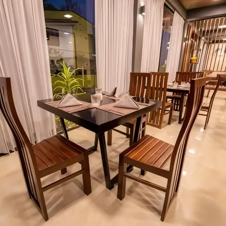 Limeshine Hotels and Residence