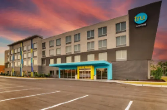 Tru by Hilton Leland Wilmington Hotels in Brunswick County