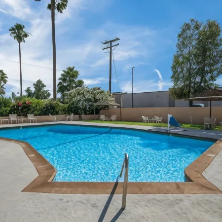 Blythe Hotel & Suites