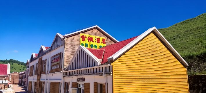 Longxian  county  xuefeng  hotel Hotels in Long County