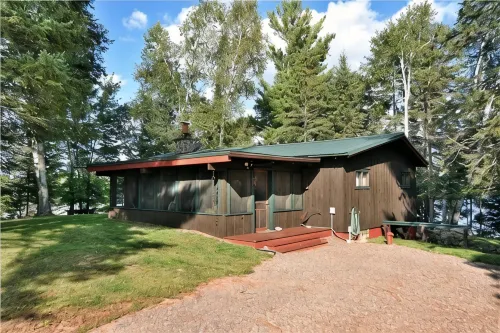 The Hidey-ho 2 Bedroom Cabin - Homestays