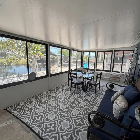Gorgeous Seaside Seashell Cottage With Kayaks Included!!!