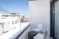 Aurora Living - Adults Only - Strand