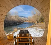 Chinook Winds Lodge