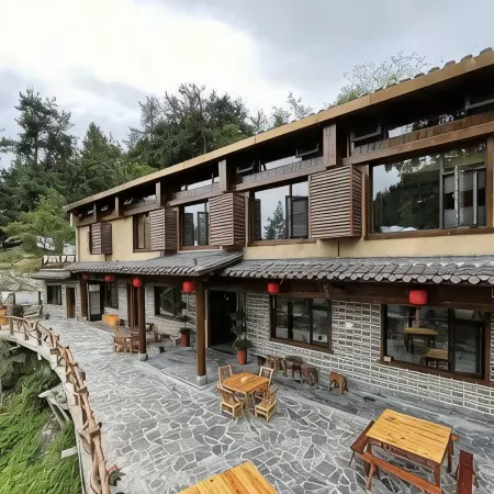 Wudang Mountain Funing residents stay