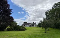Whitepark Lodge - 5-Bed Countryside Home. Newly renovated family-friendly home - 4-Star
