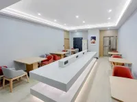 Geli Hotel Taizhou Xinghua Chang'an Middle Road Bazhiqiao Square Branch