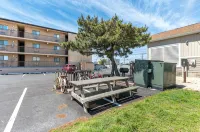 Luxurious Ocean Block midtown condo with private balcony - 4성급