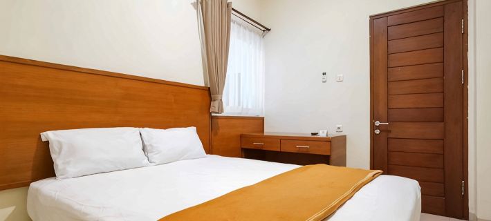 Sharon Guest House Hotels in Andir