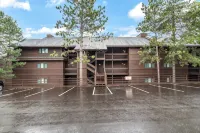 Spacious Pet-friendly Lakeview Condo w/ Boat Slip & Pools - Alojamientos