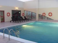 Al Manzil Hotel Bahrain - piscina