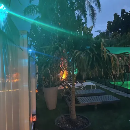 House Has Power ,Fast Wifi,Near Anna Maria Beach