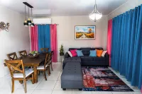 Comfortable 3-bedroom house AC TV in rooms WiFi laundry fully equipped kitchen - 2-Sterne