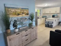 9 at the Marina  - Holiday House - 4-Star