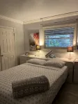 Charming 1-bedroom Guesthouse in amazing Ozona with Free Parking & WiFi
