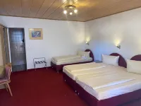 Guesthouse Vis-A-Vis
