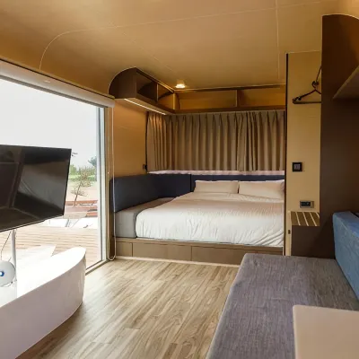 Bay Hill Camping Area Hotels near Fenggui Cave