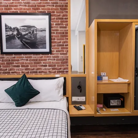 B Street Hotel Отели рядом с достопримечательностью «Рыбацкая деревня Chew's Jetty»