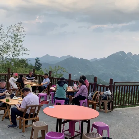 Wudang Mountain Banshan Homestay