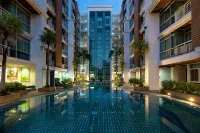 iCheck inn Residences Patong - Bãi đậu xe