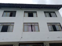 Erlang Mountain Sister Inn - 주차장