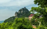 Qingmu Platinum Hotel (Ma'anshan He County Zhengpugang)