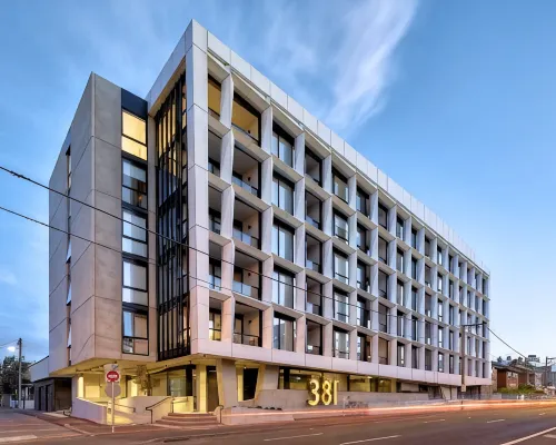381 Cremorne Hotels in Cremorne