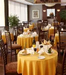 DoubleTree by Hilton Hotel Toronto Airport West - breakfast