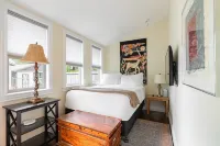 Elegant 3-bedroom Victorian house in Denver's Lower Highlands - 방갈로
