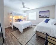 Pet Friendly 2bed/2bath coastal hideaway