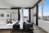 Upscale Views 2br•Free Parkn, Walk 2 Train, 2bath - Apartments