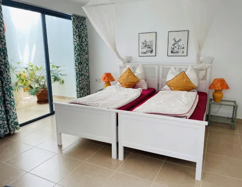 Large bungalow w/private pool, few min. from the sea, protected inner courtyard. - Private Pools