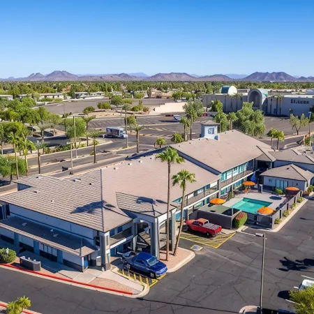The Hotel Serene Glendale Peoria, Surestay Collection by Best Western