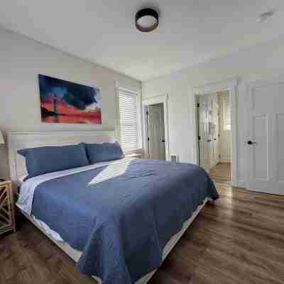 Luxury Olivia Beach Retreat - Hot Tub, Game Room & Pet Friendly Rooms