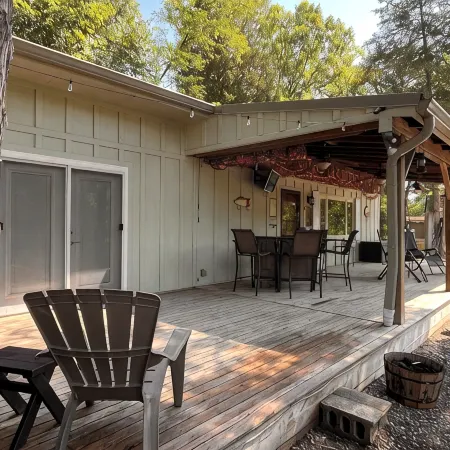 Charming 1-bdrm, lake cottage-close to the Arc Encounter