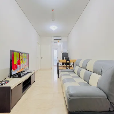 Cozy Stay 2BR at Podomoro City Deli Medan Apartment By Travelio Hotel dekat Tjong A Fie Mansion