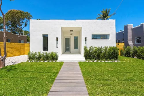 Elegant designer retreat in Miami Design District with luxe vibes